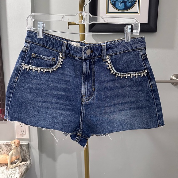 NWT Anthropologie Pilcro Lover Embellished Denim Shorts Size 29 - Picture 5 of 6